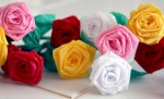 Mini Roses from Crepe paper streamers – Filth wizardry
