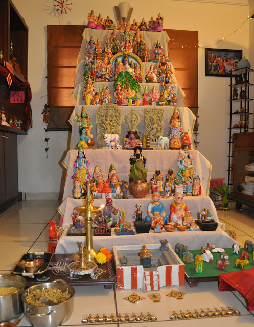 Keep a golu at home | India Crafts Dussehra - 21 Navratri Dussehra Activities and Crafts to get your child involved in the festivities- crafts, puppets and activities that are both fun and educational. 