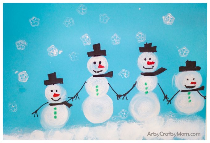 Homemade Christmas wrapping paper_ Sponge Stamped Snowman Craft
