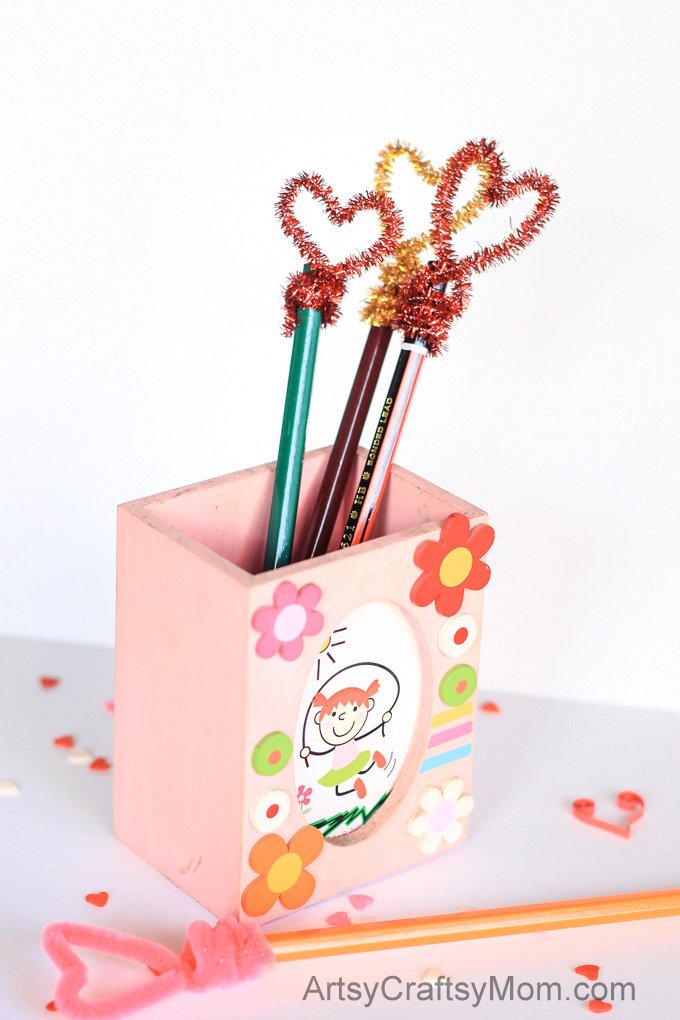 Cute, Fun & Whimsical, these Easy Heart-Shaped Pencil Toppers are a perfect kid craft for Valentine’s day. Have fun making them and then gift them to friends.