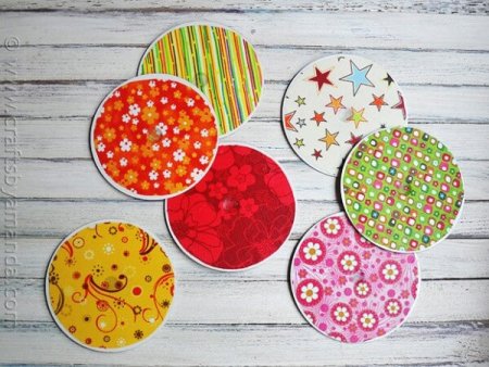 This Earth Day, get your family into recycling mode and turn trash into treasure by checking out these 15 Awesomely Clever Crafts with Recycled CDs