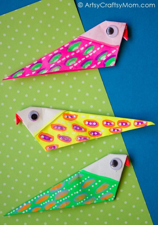 Make these simple Origami Bird Magnets with our step by step tutorial. Perfect for back-to-school gifts and to brighten up your room!