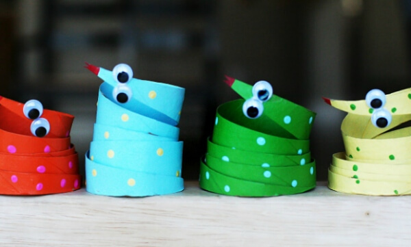 Save up all those empty toilet paper rolls, because we've got a list of 25+ super cute paper roll crafts for you and your kids to make and play with!