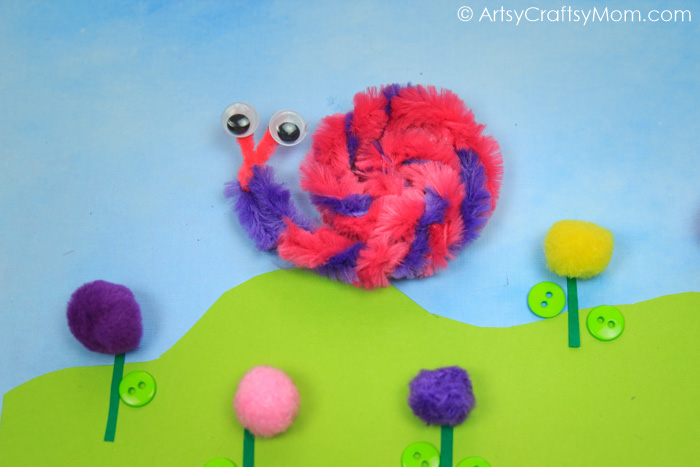 Snails aren't exactly known for their speed, but our Pipe Cleaner Snail Kids Craft is super quick and easy to make - with pipe cleaners and googly eyes!