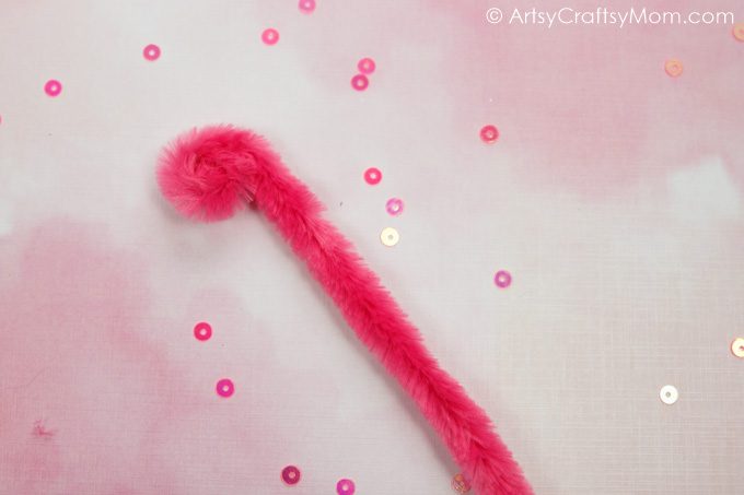 Flamingoes are characterized by their bright pink feathers and elegant long legs. Make your own pet flamingo with this Pipe Cleaner Flamingo Craft for Kids.