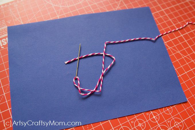 These DIY Snowflake Lacing Cards are the perfect way to give your loved ones a festive greeting, not to mention a good way to strengthen sewing skills!