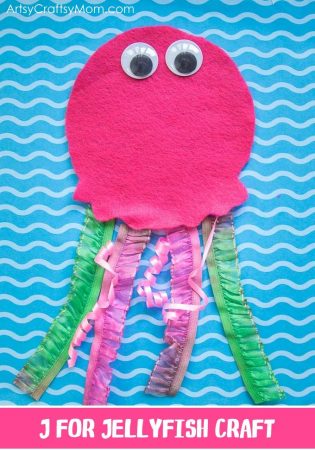 Make this adorable J for Jellyfish Craft using our Printable Template that's perfect for a unit on sea life, ocean theme, Letter J activities or if you’re focusing on invertebrates & sea animals.