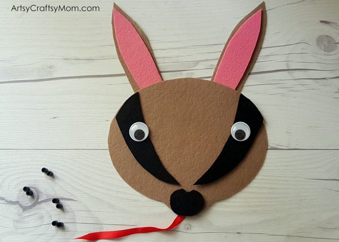 Make this adorable N for Numbat Craft using our Printable Template that's perfect for studying about endangered animals, Australian wildlife, or as a Letter N activity.