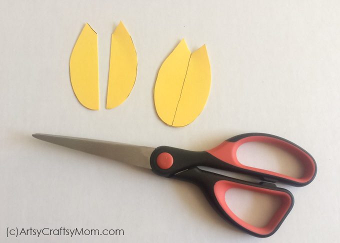 Let your preschooler enhance those fine motor skills with a cute little bee and flower game! This clothespin activity isn't just colorful, it's quite engaging!