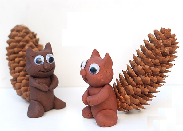 You'll find it hard to resist the collective cuteness of these adorable squirrel crafts for kids! Make them with paper, felt, play doh or even an old glove!
