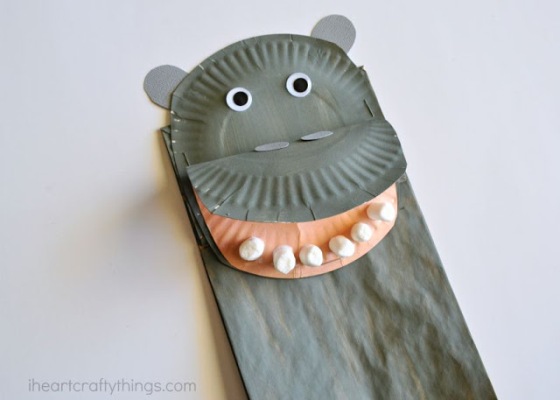 It's National Hippo Day on 15th February, and the perfect opportunity to make these Happening Hippo Crafts for Kids! Make bookmarks, snack boxes and more!