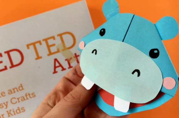 It's National Hippo Day on 15th February, and the perfect opportunity to make these Happening Hippo Crafts for Kids! Make bookmarks, snack boxes and more!