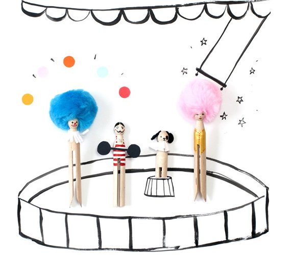 This World Circus Day, let's rediscover our love for the circus with some Circus crafts and activities for kids. Make your own tent, performers and animals!