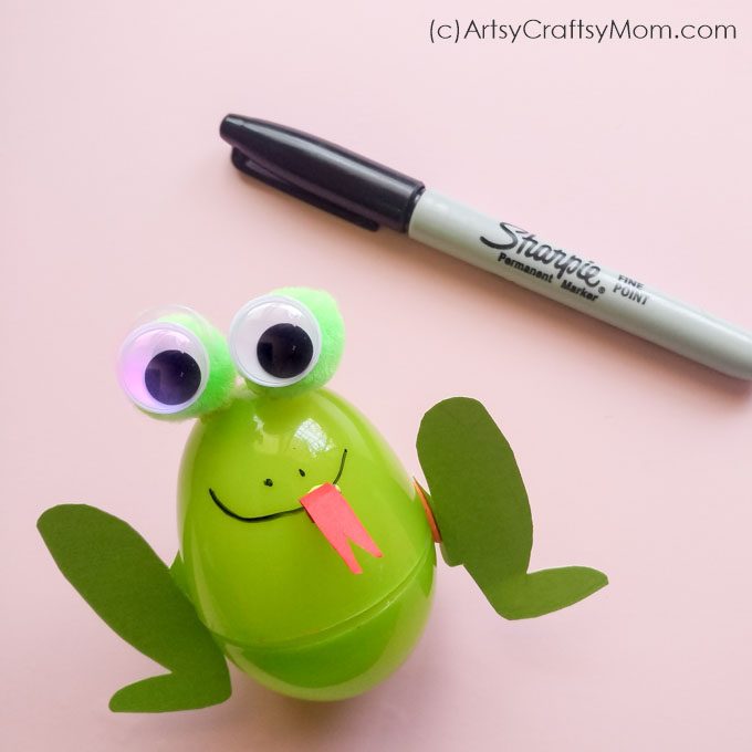 Bring together different craft supplies to make this mixed-media Recycled Plastic Egg Frog Craft! Perfect for learning about amphibians and aquatic animals.