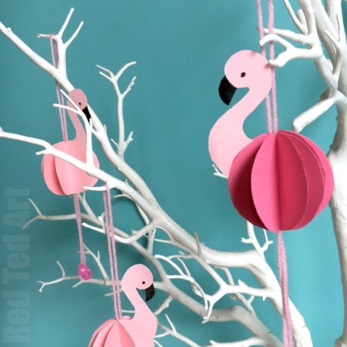 Love flamingos? Then you'll love these fancy Flamingo Crafts for Kids! Enjoy the explosion of pink with flamingos made from paper, felt, pom poms and more!