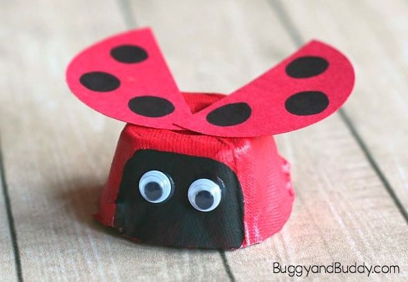 Don't throw away those egg cartons! Instead, use your creativity and turn them into some cute little egg carton crafts for kids! Now that's smart recycling!