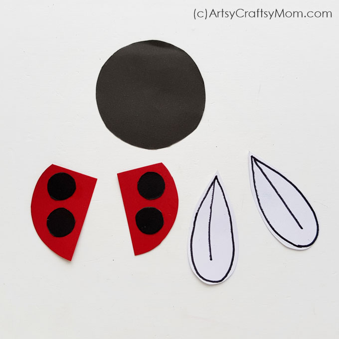 Set up your spring reading with some cheery Ladybug Corner Paper Bookmarks to help mark your place! Make them in different colors and gift your friends!