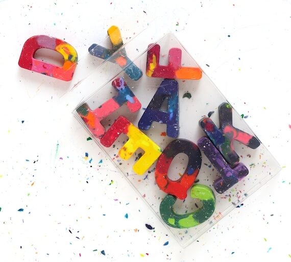 Got lots of stray crayons and crayon bits lying around? Use them to make these beautiful Crayon Arts and Crafts for Kids to Make while stuck at home!