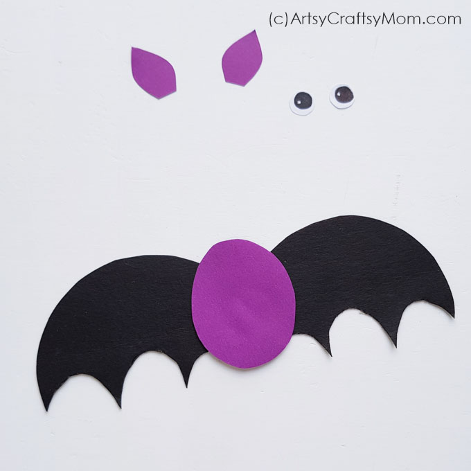 This easy Corner Bat Bookmark Craft is not just useful for marking your place in your book, it also puts you in the mood for Halloween!