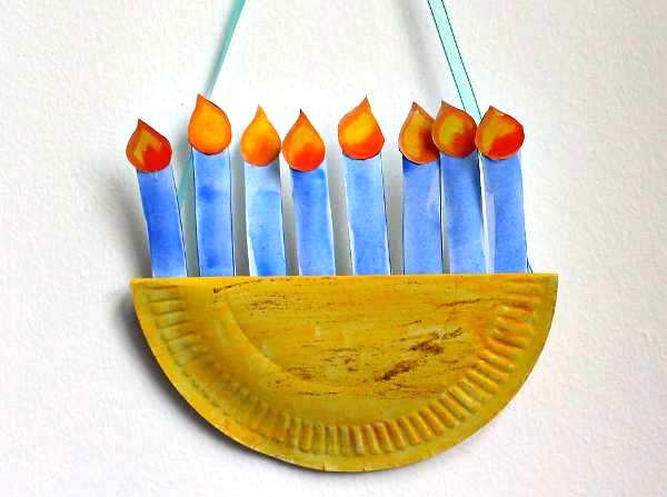 It's time to celebrate with dreidels and menorahs - with our list of fun and colorful Hanukkah crafts for kids and the kid at heart!
