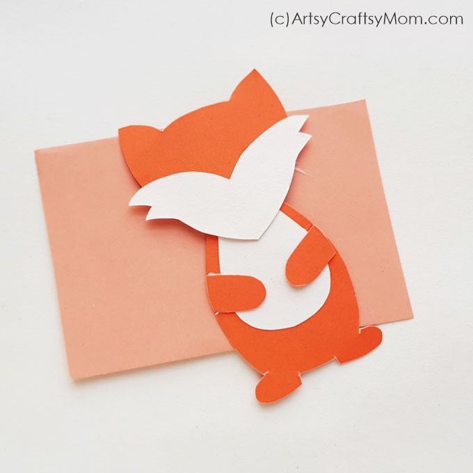 This Heart Fox Valentine Craft is just what your loved one needs to see this year, to make up for all the social distancing we're having!
