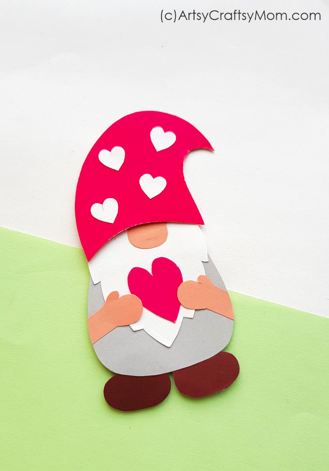 This Adorable Heart Gnome Craft is perfect to send across a message to a loved one who's far away - sure to melt anyone's heart!