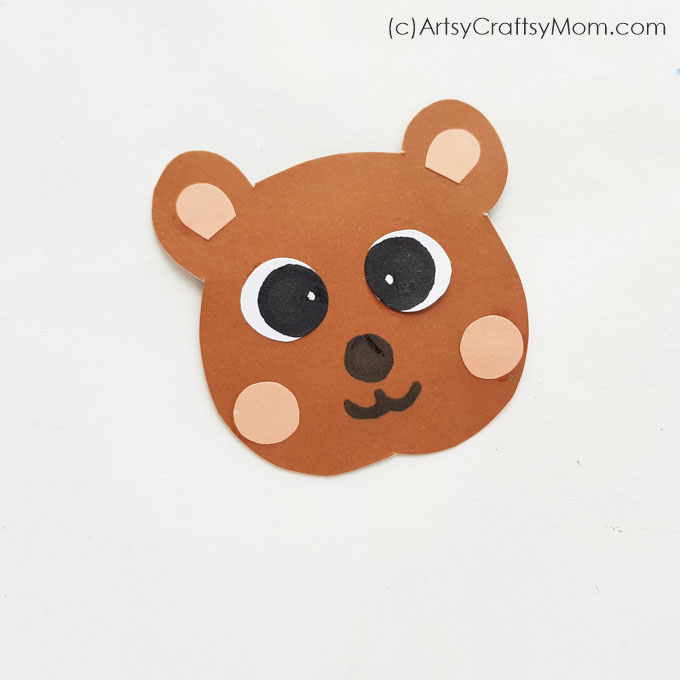 What do you know about quokkas? Well, this Printable Quokka Hug Bookmark Craft is the perfect opportunity to learn more about these guys!