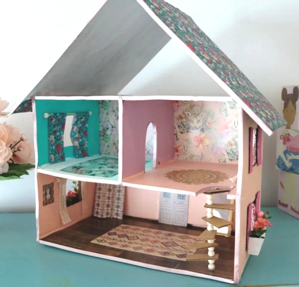 Check out these DIY Dollhouse Ideas for Kids to Make themselves! Few things are as satisfying to make as a dollhouse, especially when you decorate it yourself! 