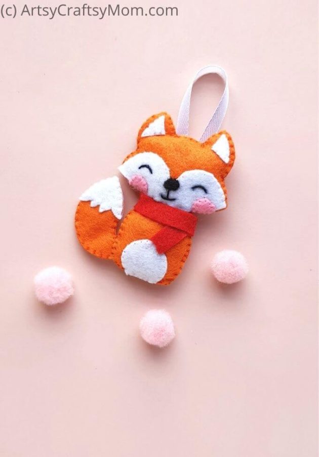 This Adorable Felt Fox Craft for Kids makes the perfect gift for your special someone this Valentine's; as a bag charm, ornament or anything you like!