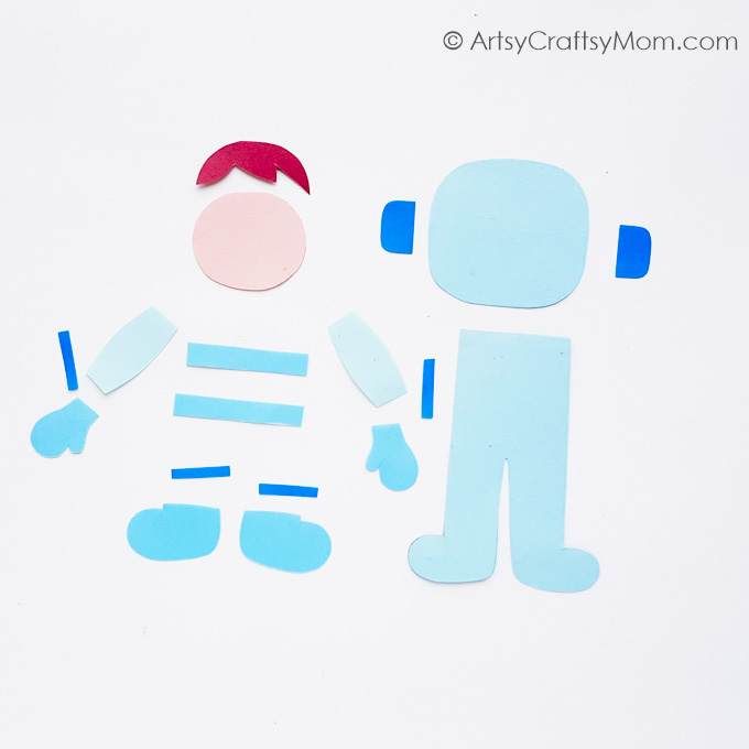 This paper astronaut craft is perfect for your little space fan! All you need is craft sticks & color paper and you're all set to take a trip to outer space!