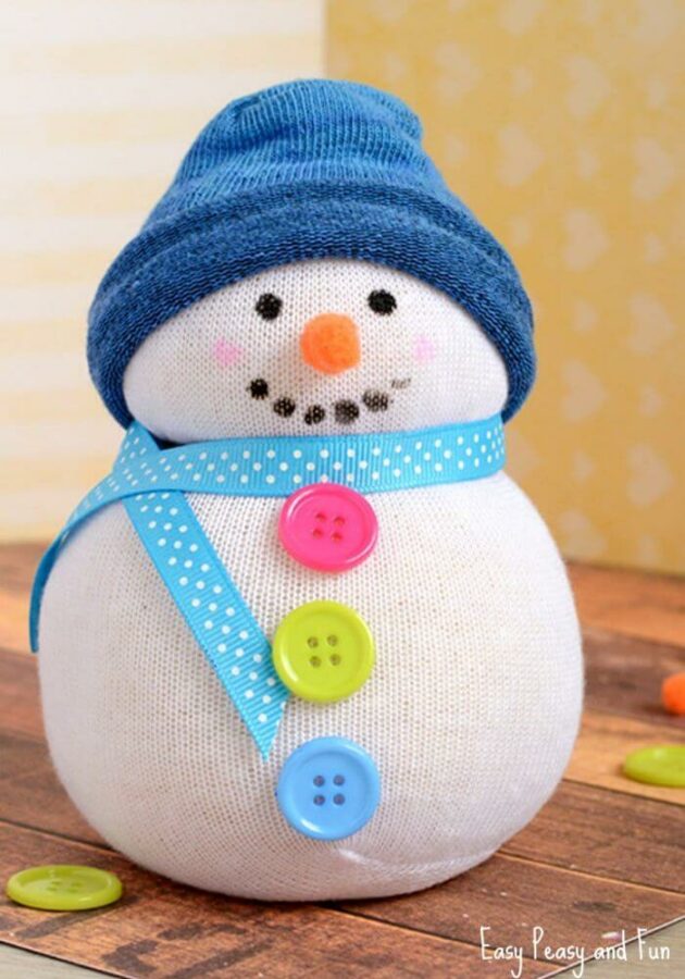 Looking for some ideas for DIY sock toys to make use of your old socks? Well, you're in luck because we've got quite a roundup for you today!