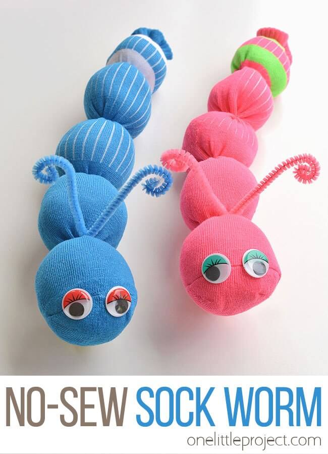 Looking for some ideas for DIY sock toys to make use of your old socks? Well, you're in luck because we've got quite a roundup for you today!
