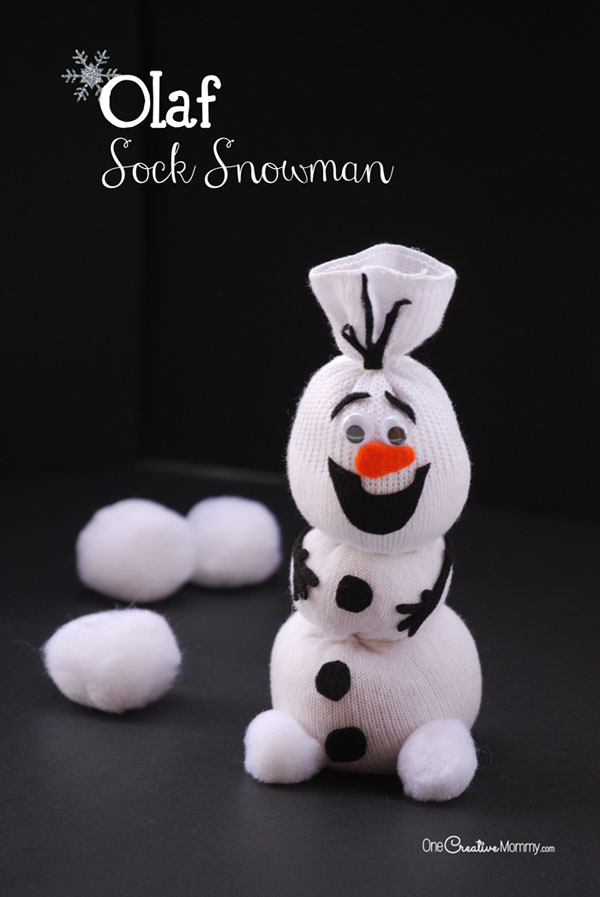 Looking for some ideas for DIY sock toys to make use of your old socks? Well, you're in luck because we've got quite a roundup for you today!