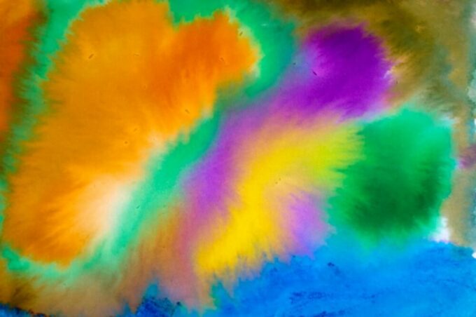 These Helen Frankenthaler Art Projects for Kids introduce us to the woman who smashed through the male-dominated art scene - with color power!