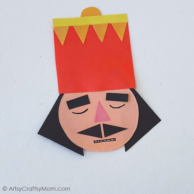 Have fun with this Easy Shape Nutcracker Craft, that's a great activity for preschoolers and kindergarteners to learn about shapes & play with them!