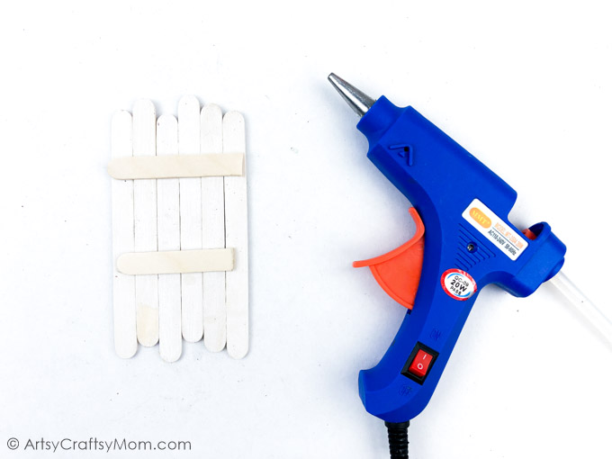 Adorable Craft Stick Olaf Craft for Kids 4 Frozen fans, this Craft Stick Olaf Craft is for you! All you need are craft sticks and some basic craft supplies & you're all set to enjoy winter with Olaf!