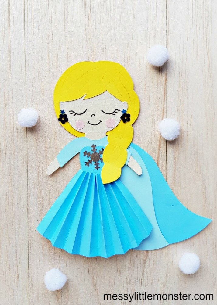 This list of Frozen Crafts for Kids will be more than enough to keep you busy all winter! Features multiple Frozen characters including your favorites!