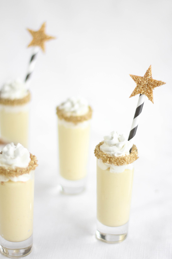 It's time for the Oscars, and these DIY Oscars party ideas are just what you need to throw an amazing awards night bash - for kids and adults!
