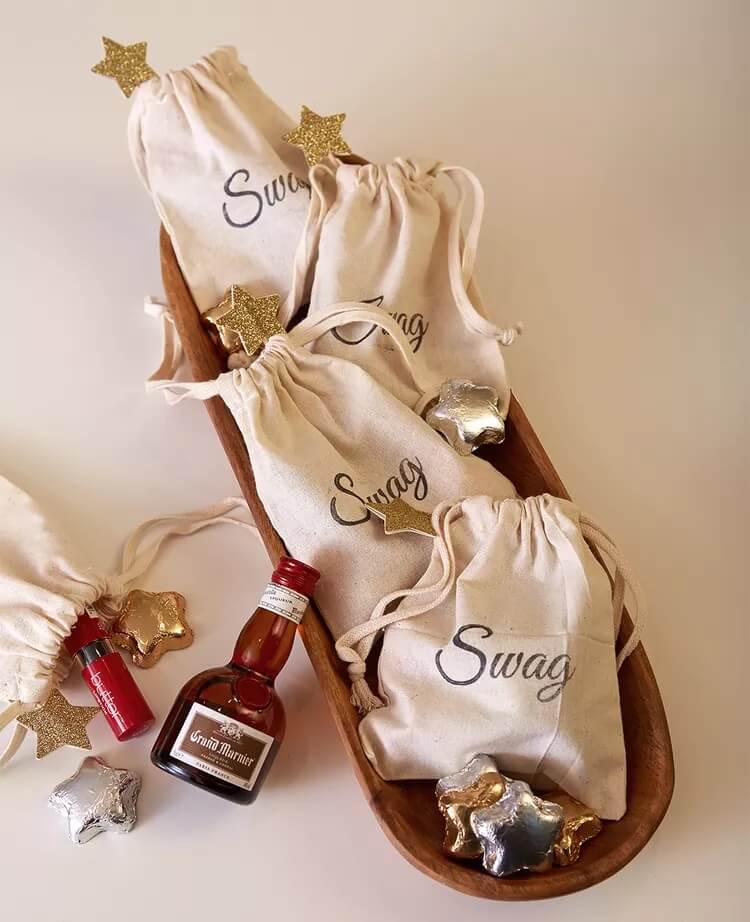 It's time for the Oscars, and these DIY Oscars party ideas are just what you need to throw an amazing awards night bash - for kids and adults!