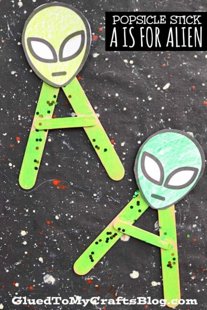 Looking for cute Alien Crafts for Kids to celebrate Alien Day on 26 April? Well, you've come to the right place because we've got quite a few of them!