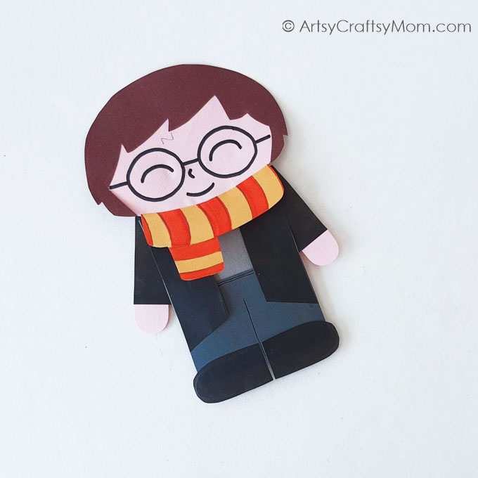 Magical Paper Bag Harry Potter Puppet for Kids 11 Create your own magical world with this paper bag harry potter puppet! Easy to make and perfect for International Harry Potter Day on 2nd May!