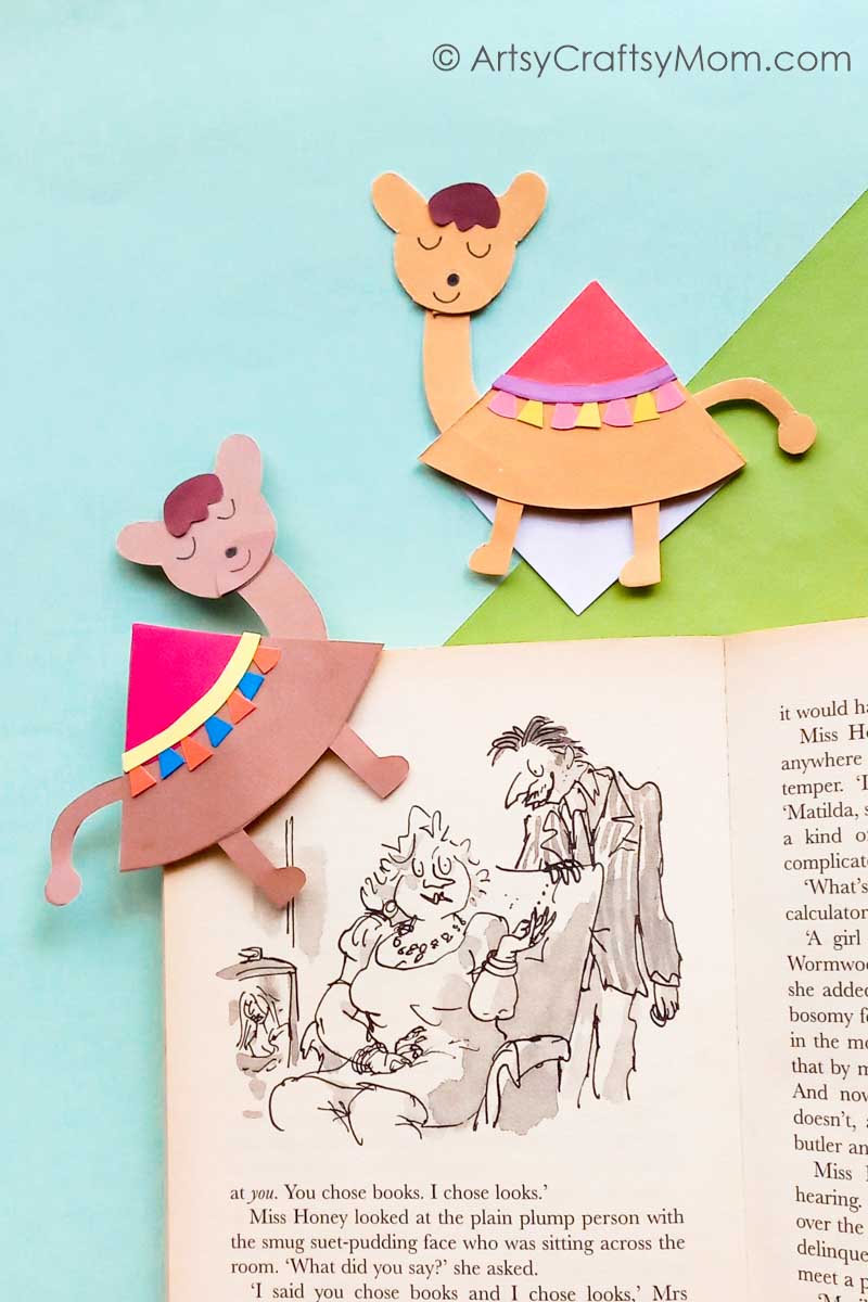 This Camel Corner Bookmark is a lovely little handmade gift for Eid or Back to school! It's easy enough for young kids to make, and fun to use too!