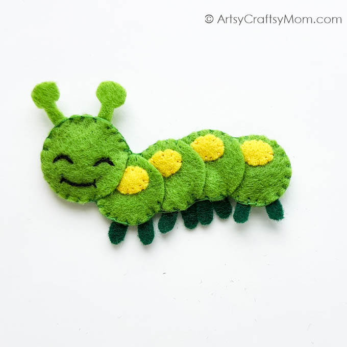 How cute is this felt caterpillar craft? It's a plushie that's easy to make even for kids and sewing beginners, with basic supplies you can easily find!