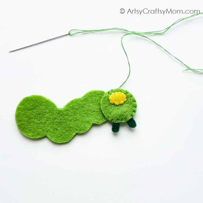How cute is this felt caterpillar craft? It's a plushie that's easy to make even for kids and sewing beginners, with basic supplies you can easily find!