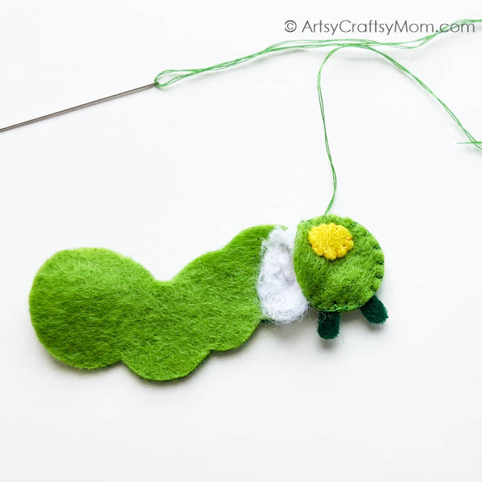 How cute is this felt caterpillar craft? It's a plushie that's easy to make even for kids and sewing beginners, with basic supplies you can easily find!