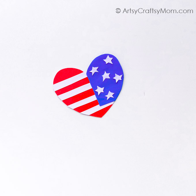 These American Flag Day Corner Bookmarks are easy enough for young kids to make for Fourth of July, with step by step instructions and pictures!