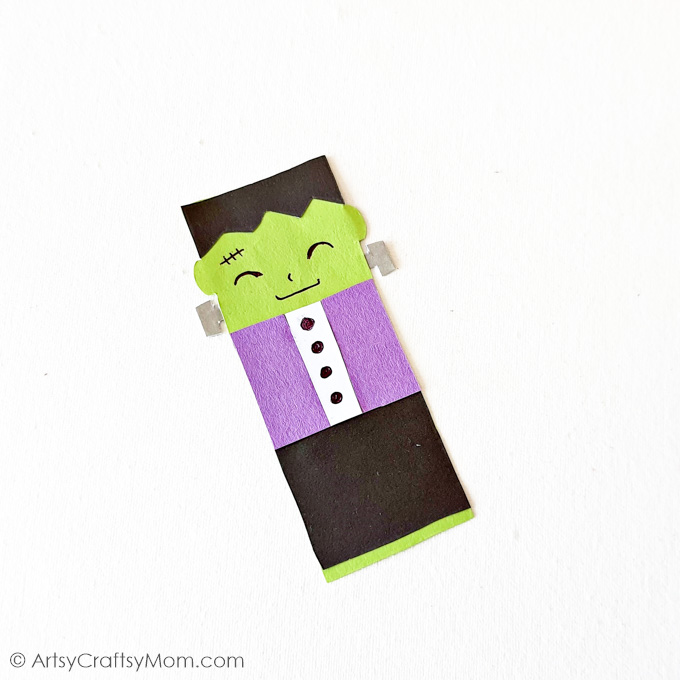 Get ready for Halloween with this Halloween bookmarks papercraft! Featuring multiple Halloween characters, kids will love making and using them!