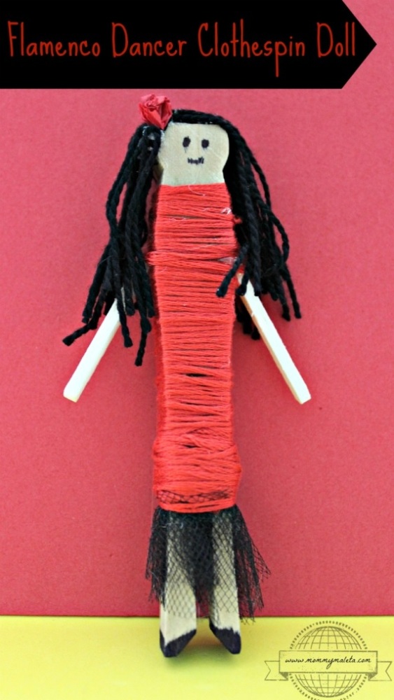 These colorful Spain crafts for kids are perfect for the National Day of Spain on October 12th! Let's celebrate Spain's wildlife, dance & yes, football!