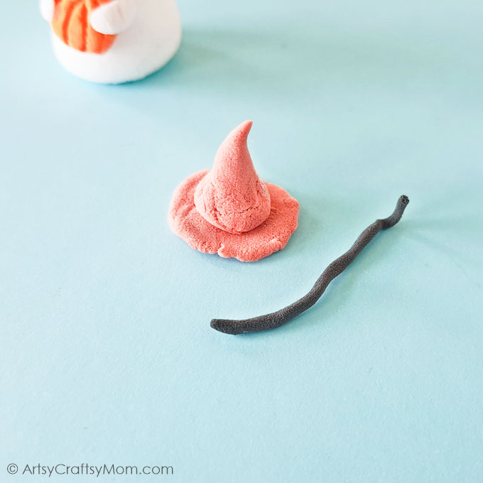 This Clay Ghost Craft proves that ghosts can most certainly be adorable, even if it's Halloween! Easy enough for kids to make and gift their friends!