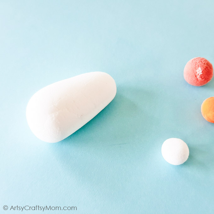 This Clay Ghost Craft proves that ghosts can most certainly be adorable, even if it's Halloween! Easy enough for kids to make and gift their friends!